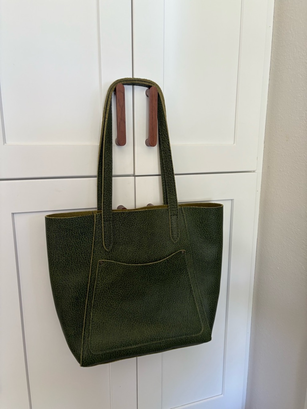 Portland Leather Classic Green Leather Tote Bag Large - Picture 8 of 15